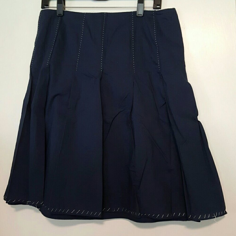Antonio Melani navy blue a-line skirt white stitching size 8